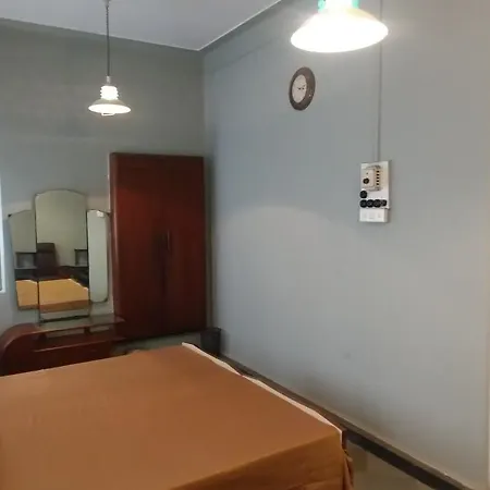 Madhav Bhavan Guest House Pune Exterior photo