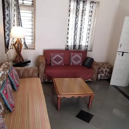 Madhav Bhavan Guest House Pune Exterior photo